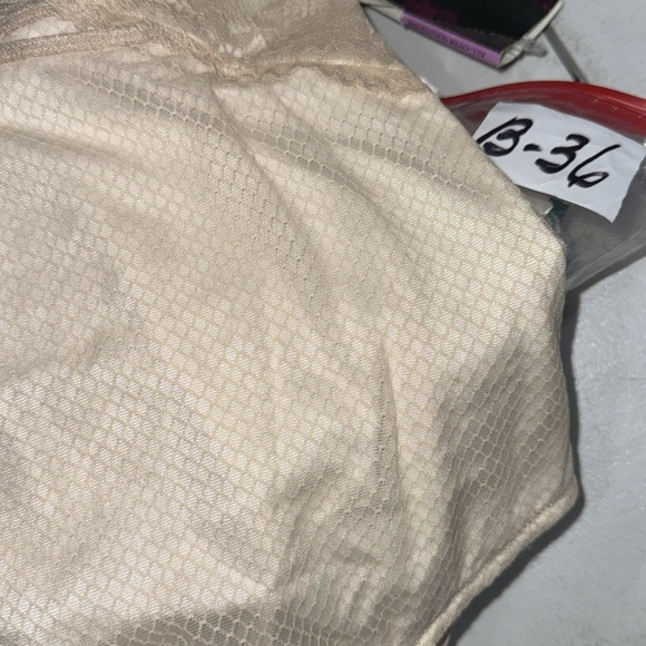 Maidenform NWT! Sexy Lace Firm Control WYOB Champagne Shimmer/Ivory Romper - Picture 15 of 15